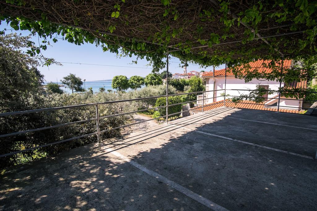 Apartments Iva Krk Town Exterior foto