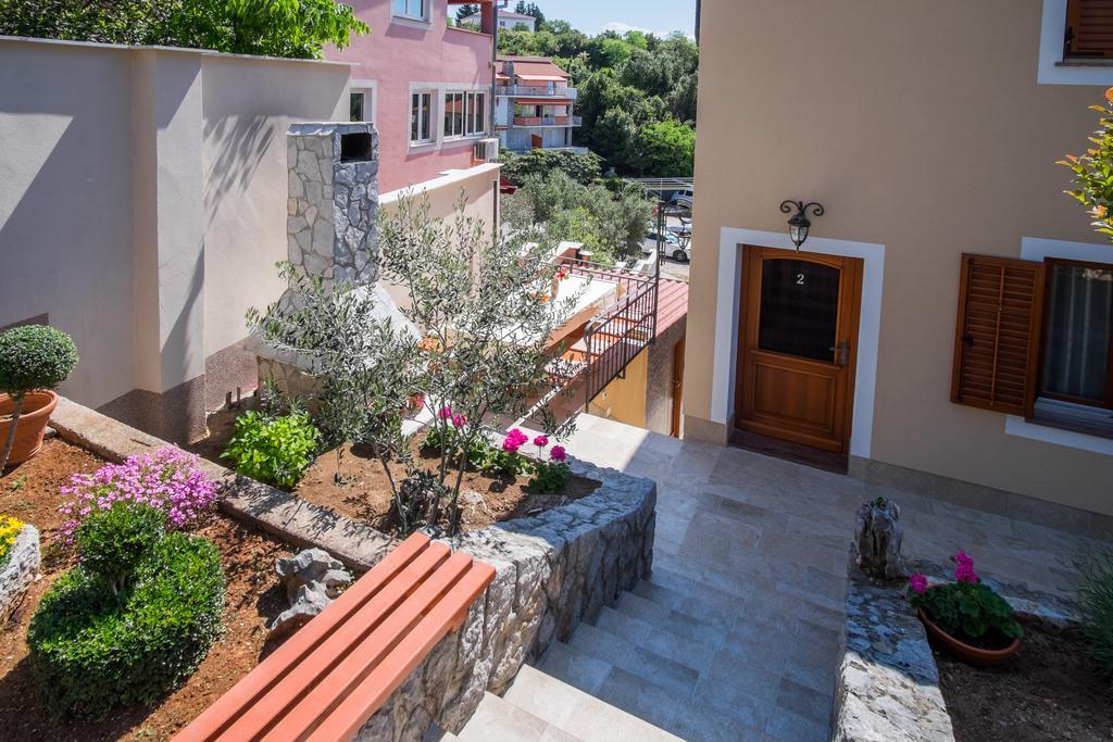 Apartments Iva Krk Town Exterior foto