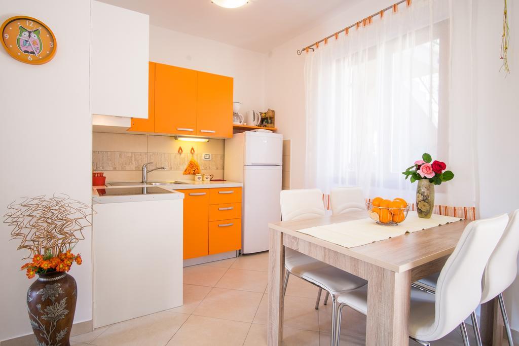 Apartments Iva Krk Town Exterior foto