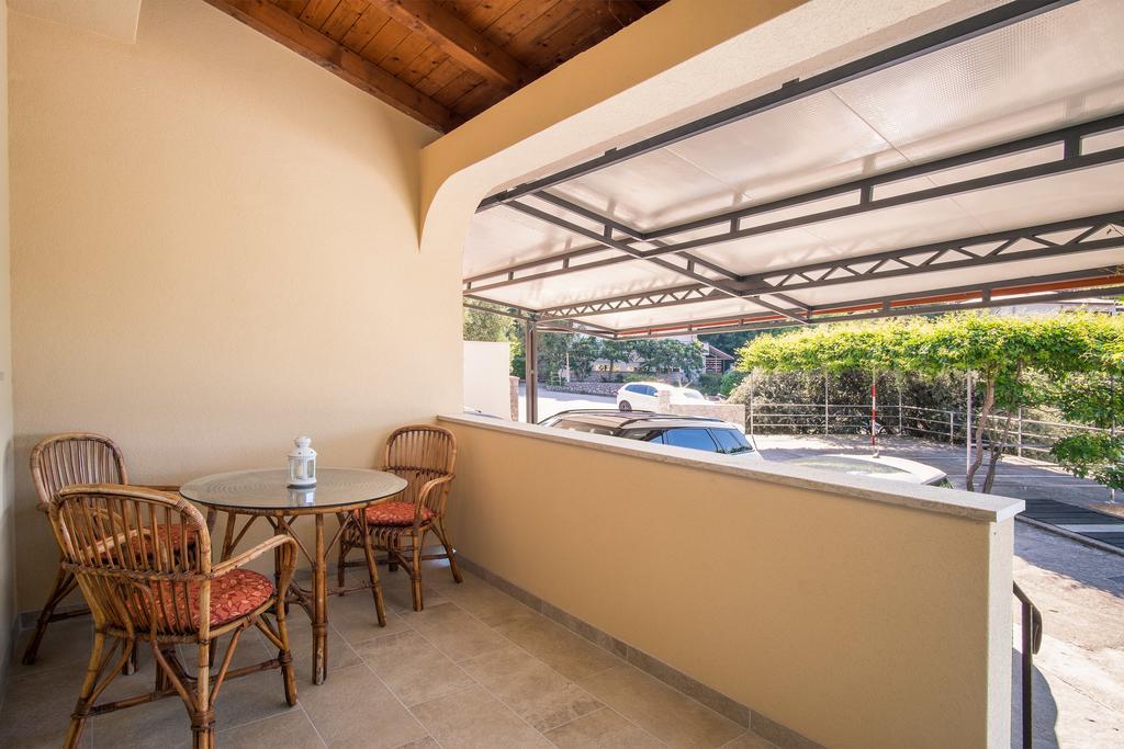Apartments Iva Krk Town Exterior foto